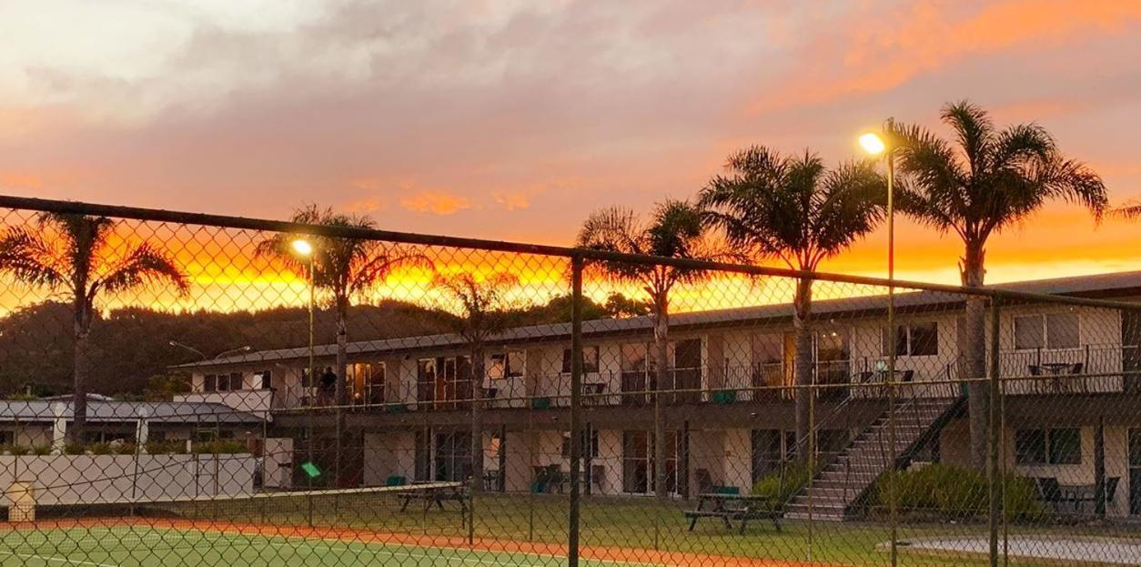 Palm Pacific Resort & Motel Whangamata Buitenkant foto